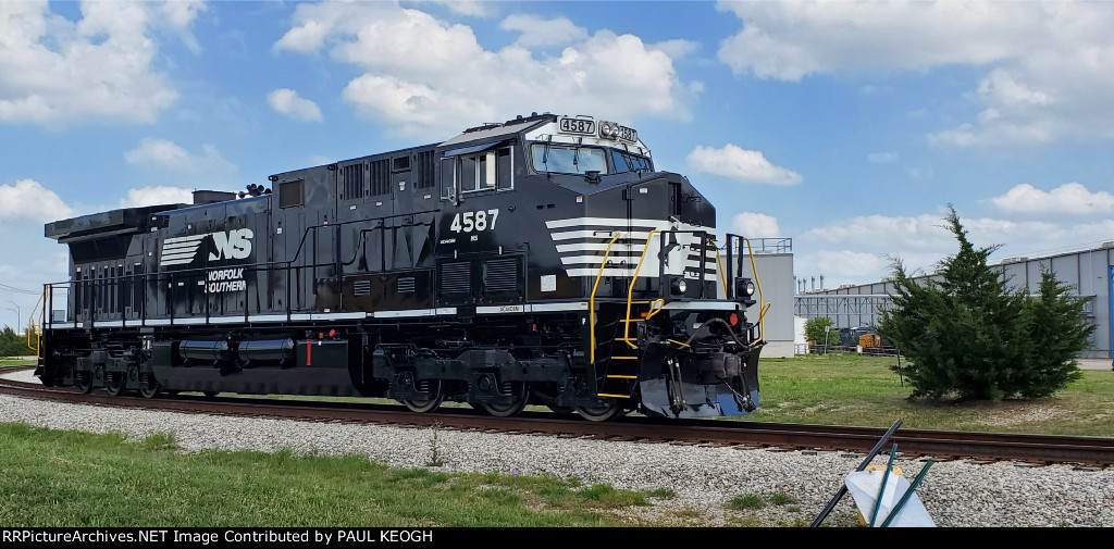 NS 4587 and The Wabtec Train Crew Building (Foreground) and The Wabtec Locomotive Plant in The Background.